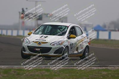 media/Jan-18-2026-CalClub SCCA (Sun) [[8bc6468723]]/Group 3 Race/Turn 1/